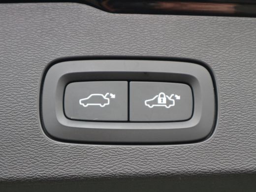 Volvo  V60 Cross Country 2.0 B5 AWD Pro NAVI ADAP CRUISE ActivLease financial lease