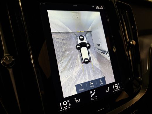 Volvo  V60 T6 AWD Recharge R-Design | Schuifdak | 360&deg; Camera | Head-Up Display | Harman Kardon | Adaptieve ... ActivLease financial lease
