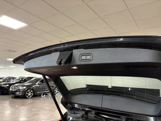 Volvo  V60 T8 AWD Recharge Ultimate Ultra Dark Full Option! | Bowers & Wilkins | Trekhaak | Stoelventilatie ... ActivLease financial lease