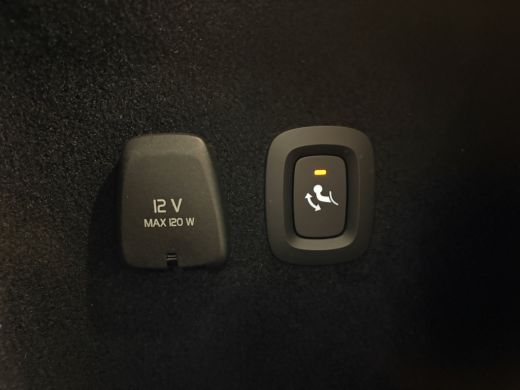 Volvo  V60 T8 AWD Recharge Ultimate Ultra Dark Full Option! | Bowers & Wilkins | Trekhaak | Stoelventilatie ... ActivLease financial lease