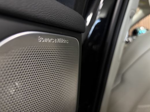 Volvo  V60 T8 AWD Recharge Ultimate Ultra Dark Full Option! | Bowers & Wilkins | Trekhaak | Stoelventilatie ... ActivLease financial lease