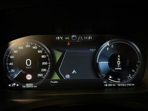 Volvo  V90 T6 AWD Recharge R-Design Schuifdak | Head-Up Display | Adaptieve Cruise Control | Standkachel met... ActivLease financial lease
