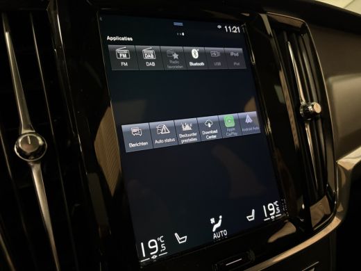 Volvo  V90 T6 AWD Recharge R-Design Schuifdak | Head-Up Display | Adaptieve Cruise Control | Standkachel met... ActivLease financial lease