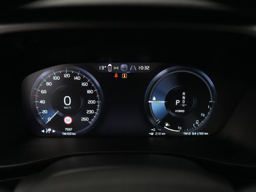 Volvo  XC40 1.5 T4 Plug-in hybrid Plus Dark | 360&deg; Camera | Harman Kardon | Leder | Adaptive Cruise | DAB+ ActivLease financial lease