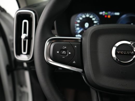 Volvo  XC40 1.5 T4 Plug-in hybrid Plus Dark | 360&deg; Camera | Harman Kardon | Leder | Adaptive Cruise | DAB+ ActivLease financial lease