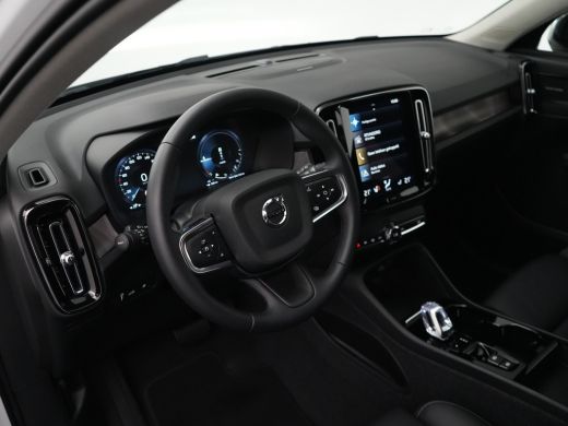 Volvo  XC40 1.5 T4 Plug-in hybrid Plus Dark | 360&deg; Camera | Harman Kardon | Leder | Adaptive Cruise | DAB+ ActivLease financial lease