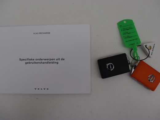 Volvo  XC40 1.5 T5 Recharge R Design | Panoramadak | Trekhaak | Stoel & stuurverwarming | 360 Camera | Adapti... ActivLease financial lease