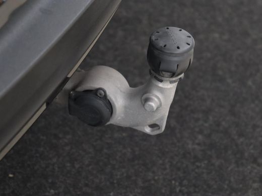 Volvo  XC40 1.5 T5 Recharge R Design | Panoramadak | Trekhaak | Stoel & stuurverwarming | 360 Camera | Adapti... ActivLease financial lease