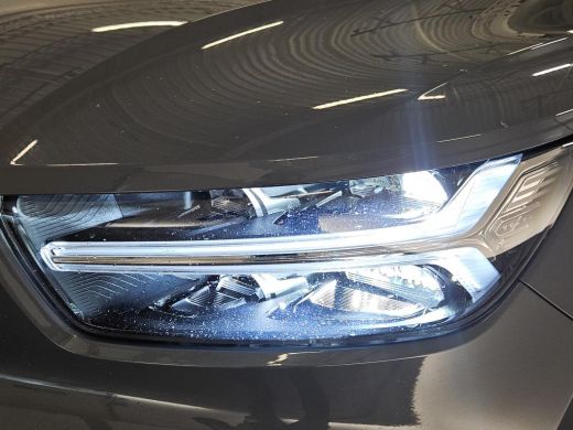 Volvo  XC40 1.5 T5 Recharge R-Design Styling Kit | Trekhaak | Panoramadak | 360CAM | Plaatje! ActivLease financial lease