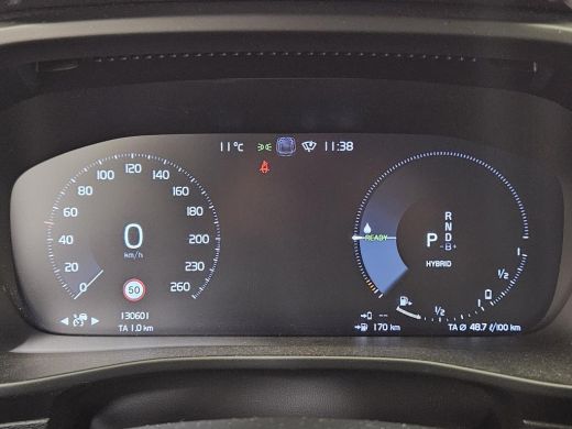 Volvo  XC40 1.5 T5 Recharge R-Design Styling Kit | Trekhaak | Panoramadak | 360CAM | Plaatje! ActivLease financial lease