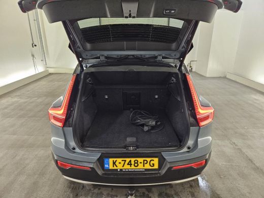 Volvo  XC40 1.5 T5 Recharge R-Design Styling Kit | Trekhaak | Panoramadak | 360CAM | Plaatje! ActivLease financial lease