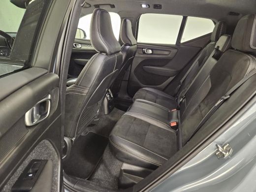 Volvo  XC40 1.5 T5 Recharge R-Design Styling Kit | Trekhaak | Panoramadak | 360CAM | Plaatje! ActivLease financial lease