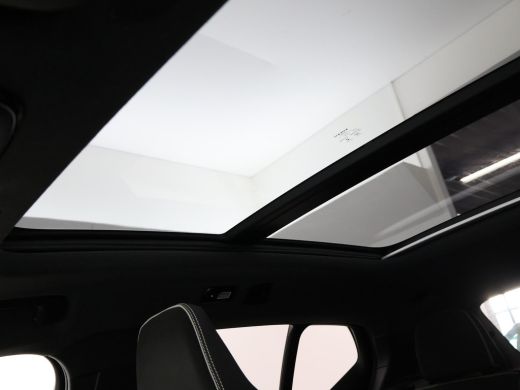 Volvo  XC40 RECHARGE TWIN PRO 408 PK + TREKHAAK WEGKL. | 360 CAMERA | PANORAMA | 20 INCH | HARMAN/KARDON ActivLease financial lease