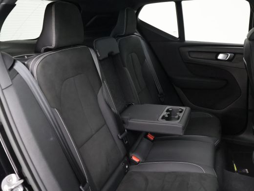 Volvo  XC40 RECHARGE TWIN PRO 408 PK + TREKHAAK WEGKL. | 360 CAMERA | PANORAMA | 20 INCH | HARMAN/KARDON ActivLease financial lease