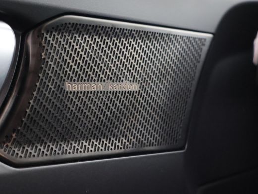 Volvo  XC40 RECHARGE TWIN PRO 408 PK + TREKHAAK WEGKL. | 360 CAMERA | PANORAMA | 20 INCH | HARMAN/KARDON ActivLease financial lease