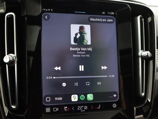 Volvo  XC40 RECHARGE TWIN PRO 408 PK + TREKHAAK WEGKL. | 360 CAMERA | PANORAMA | 20 INCH | HARMAN/KARDON ActivLease financial lease