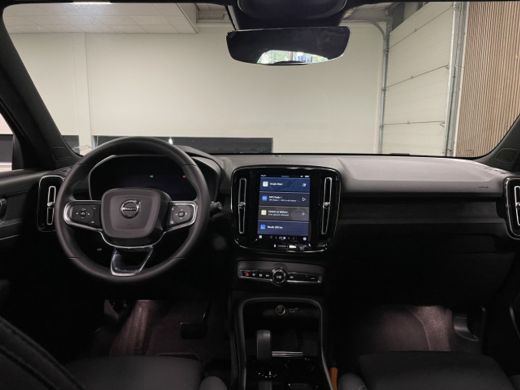 Volvo  EX40 Single Motor Extended Range Plus 82 kWh Trekhaak | All Season banden | Adaptieve Cruise Control |... ActivLease financial lease