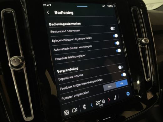 Volvo  EX40 Single Motor Extended Range Plus 82 kWh Trekhaak | All Season banden | Adaptieve Cruise Control |... ActivLease financial lease