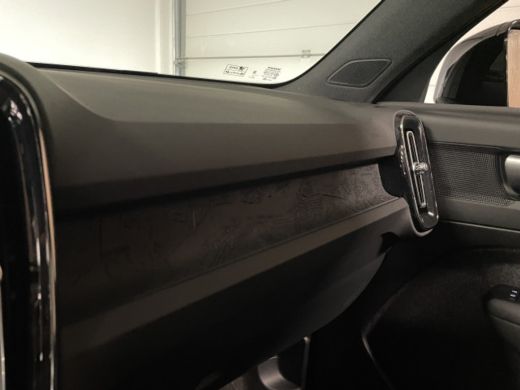 Volvo  EX40 Single Motor Extended Range Plus 82 kWh Trekhaak | All Season banden | Adaptieve Cruise Control |... ActivLease financial lease