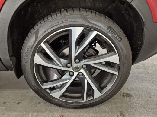 Volvo  XC40 T2 R-Design Panoramadak | 360CAM | Intellisafe | Harman-Kardon | Elek.Stoelen ActivLease financial lease