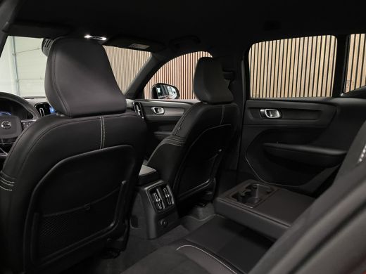 Volvo  XC40 T4 Recharge R-Design | Stoel en Stuurwielverwarming | Parkeercamera | Standkachel met Volvo On Ca... ActivLease financial lease