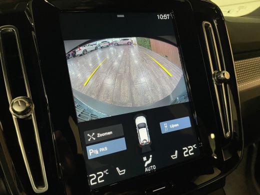 Volvo  XC40 T4 Recharge R-Design | Stoel en Stuurwielverwarming | Parkeercamera | Standkachel met Volvo On Ca... ActivLease financial lease