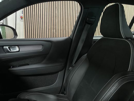 Volvo  XC40 T4 Recharge R-Design | Stoel en Stuurwielverwarming | Parkeercamera | Standkachel met Volvo On Ca... ActivLease financial lease