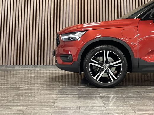 Volvo  XC40 T4 Recharge R-Design | Stoel en Stuurwielverwarming | Parkeercamera | Standkachel met Volvo On Ca... ActivLease financial lease