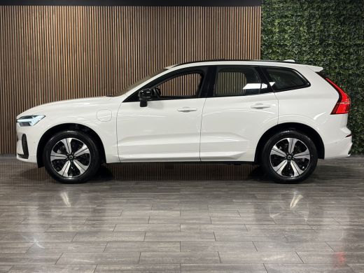 Volvo  XC60 2.0 T6 Plug-in hybrid AWD Plus Dark Trekhaak | 360° Camera | All Season banden | Crystal White | ... ActivLease financial lease