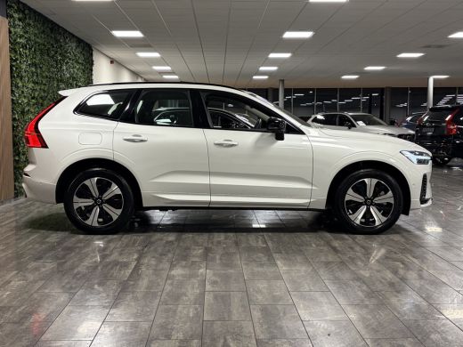 Volvo  XC60 2.0 T6 Plug-in hybrid AWD Plus Dark Trekhaak | 360° Camera | All Season banden | Crystal White | ... ActivLease financial lease