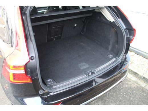 Volvo  XC60 2.0 T8 AWD Plus Bright 455 PK | Pano | Memory | 360 CAM | Winterpakket | 20" LMV | Pano | Memory ... ActivLease financial lease