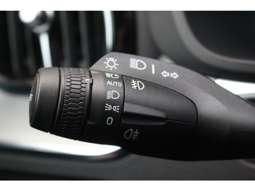 Volvo  XC60 2.0 T8 AWD Plus Bright 455 PK | Pano | Memory | 360 CAM | Winterpakket | 20" LMV | Pano | Memory ... ActivLease financial lease