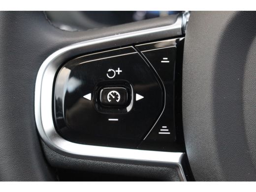 Volvo  XC60 2.0 T8 AWD Plus Bright 455 PK | Pano | Memory | 360 CAM | Winterpakket | 20" LMV | Pano | Memory ... ActivLease financial lease