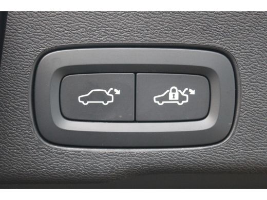 Volvo  XC60 2.0 T8 AWD Plus Bright 455 PK | Pano | Memory | 360 CAM | Winterpakket | 20" LMV | Pano | Memory ... ActivLease financial lease