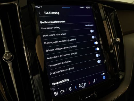 Volvo  XC60 T6 AWD Recharge Plus Dark Harman Kardon | All Season banden | Adaptieve Cruise Control | Standkac... ActivLease financial lease