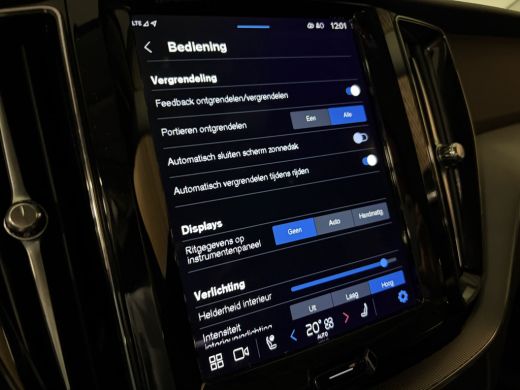 Volvo  XC60 T6 AWD Recharge Plus Dark Harman Kardon | All Season banden | Adaptieve Cruise Control | Standkac... ActivLease financial lease