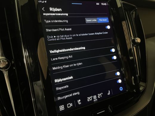 Volvo  XC60 T6 AWD Recharge Plus Dark Long Range | Adaptieve Cruise Control | Stoel en Stuurwielverwarming | ... ActivLease financial lease