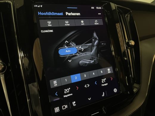 Volvo  XC60 T6 AWD Recharge Plus Dark Long Range | Adaptieve Cruise Control | Stoel en Stuurwielverwarming | ... ActivLease financial lease