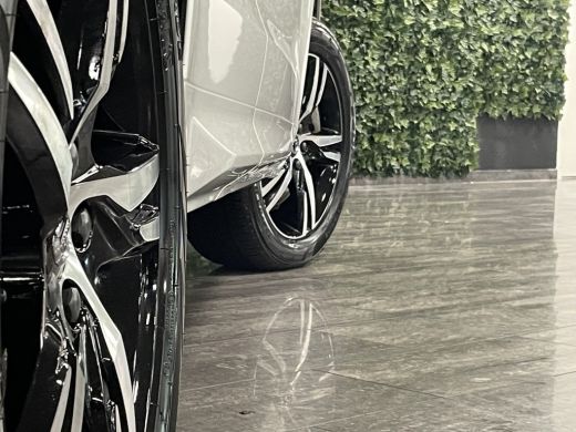 Volvo  XC60 T6 AWD Recharge Plus Dark Long Range | Adaptieve Cruise Control | Stoel en Stuurwielverwarming | ... ActivLease financial lease