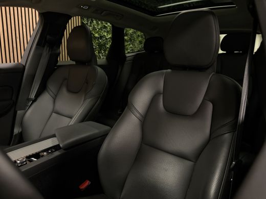 Volvo  XC60 T8 AWD Recharge Ultimate Bright Luchtvering | 360° Camera | 455pk Head-Up Display | Harman Kardon... ActivLease financial lease