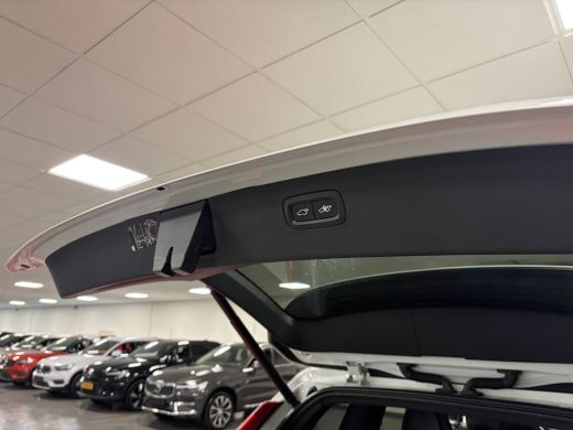 Volvo  XC90 T8 AWD Recharge R-Design Bowers & Wilkins | Stoelventilatie | 360&deg; Camera | Carbon inleg | Crysta... ActivLease financial lease