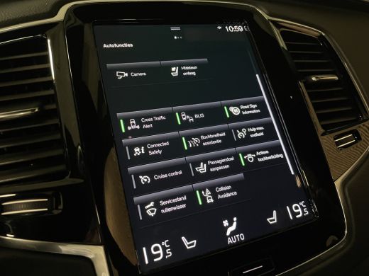 Volvo  XC90 T8 AWD Recharge R-Design Long Range Trekhaak | 455pk | Adaptieve Cruise Control | Stoel en Stuurw... ActivLease financial lease