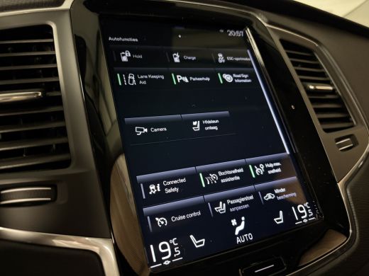 Volvo  XC90 T8 AWD Recharge R-Design Trekhaak | Schuifdak | Adaptieve Cruise Control | Stoel en Stuurwielverw... ActivLease financial lease