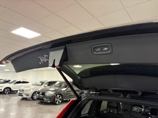 Volvo  XC90 T8 AWD Recharge Ultimate Dark Vol! | Luchtvering | Bowers & Wilkins | Trekhaak | 455pk | 360° Cam... ActivLease financial lease