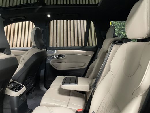 Volvo  XC90 T8 AWD Recharge Ultra Dark Vol! | Luchtvering | Bowers & Wilkins | 455pk | Alcantara hemel | 360°... ActivLease financial lease