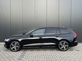 Volvo  V60 2.0 B3 Momentum Business | Trekhaak | 19'' Velgen | Adaptieve Cruise control | Stoel en stuurwiel...