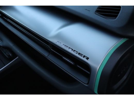 Jeep Avenger 1.2 e-Hybrid Summit | FULL OPTION | Schuifdak | JBL Audio | LEDER | Massage | Keyless | Stoelverw... ActivLease financial lease