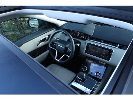 Land Rover Range Rover Velar 2.0 P400e | NL-AUTO | Schuif/kantel dak | Keyless | Camera | Cruise Control | Stoelverwarming | M... ActivLease financial lease