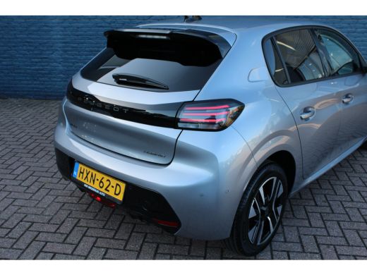 Peugeot 208 Allure | 16" Lichtmetalen velgen 'ELBORN' | Climate Control | Dashboard en deurpanelen in kunstst... ActivLease financial lease