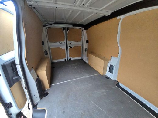 Toyota ProAce 2.0 D-4D Long L3 H1 - 145 Pk - Euro 6 - ParkeerCamera - Airco - Cruise Control - AppleCarplay And... ActivLease financial lease